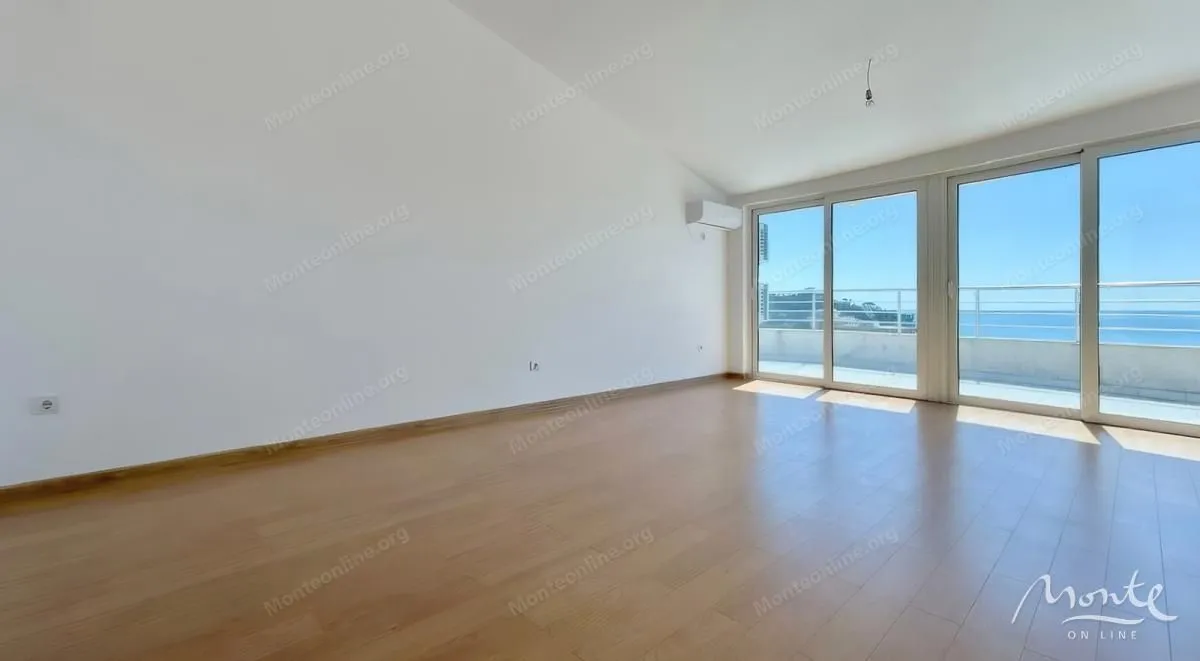 Sale, three bedroom apartment, 169m², Petrovac, Budva