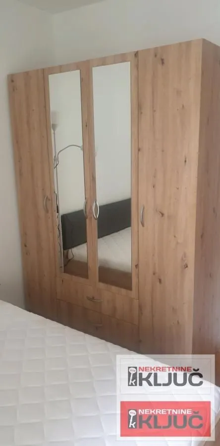 Izdavanje, jednosoban stan, 47m², Socijalno, Novi Sad Sve Podlokacije