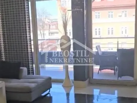 Izdavanje, četvorosoban stan, 180m², Vračar Hram, Vračar Sve Podlokacije