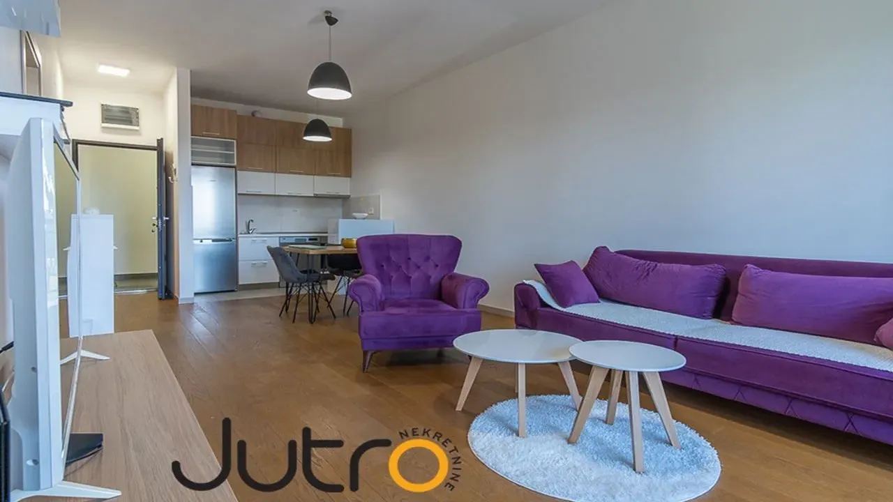 Izdavanje, jednosoban stan, 52m², Podgorica, Crna Gora