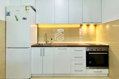 Izdavanje, kuća, 65m², Momišići, Podgorica - image 5