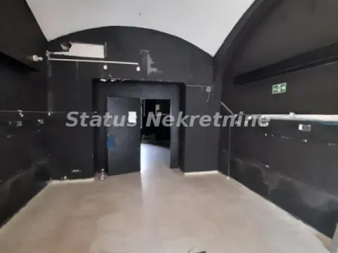 Izdavanje, poslovni prostor, 150m², Centar, Novi Sad - image 2