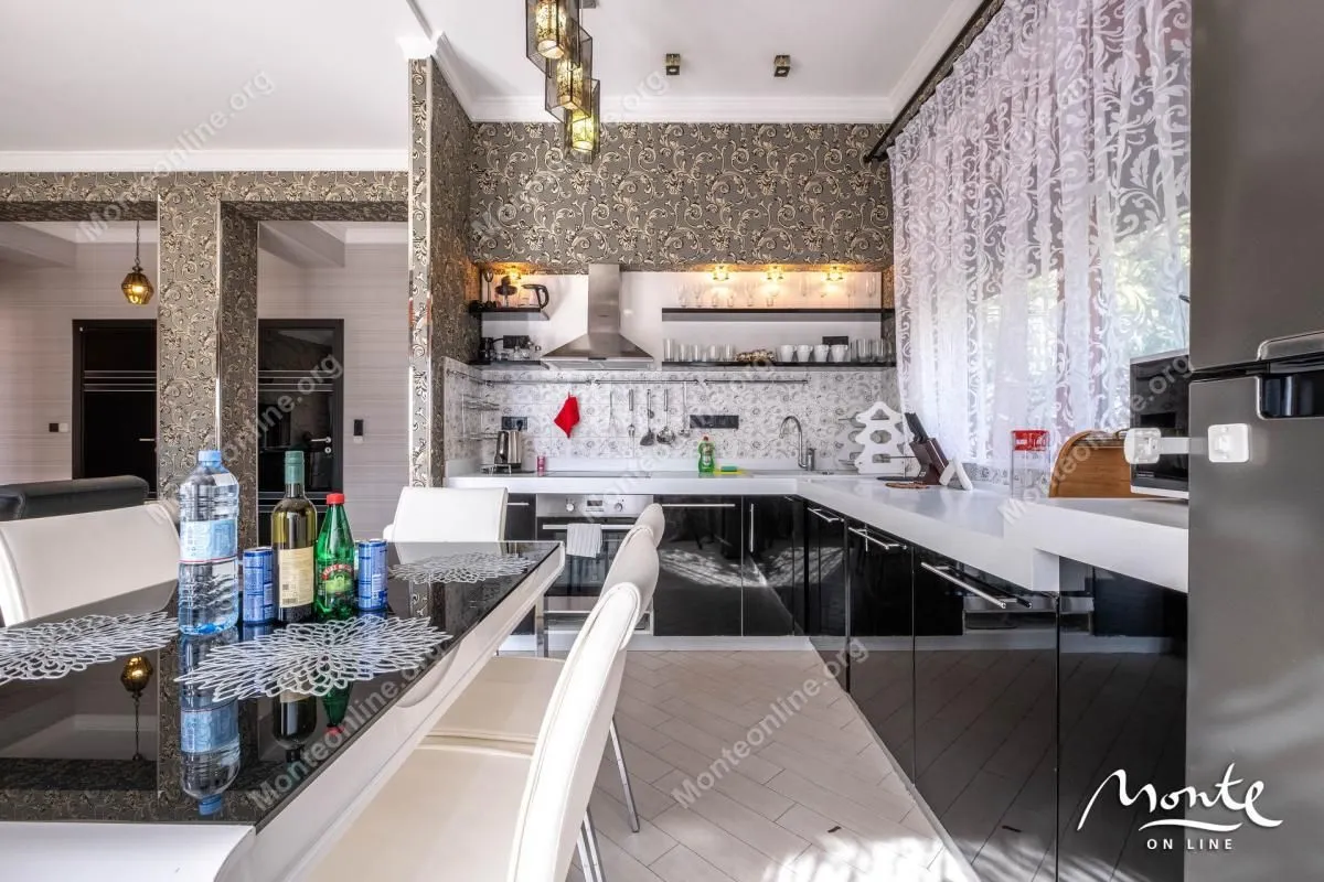 Sale, three bedroom apartment, 101m², Orahovac, Kotor