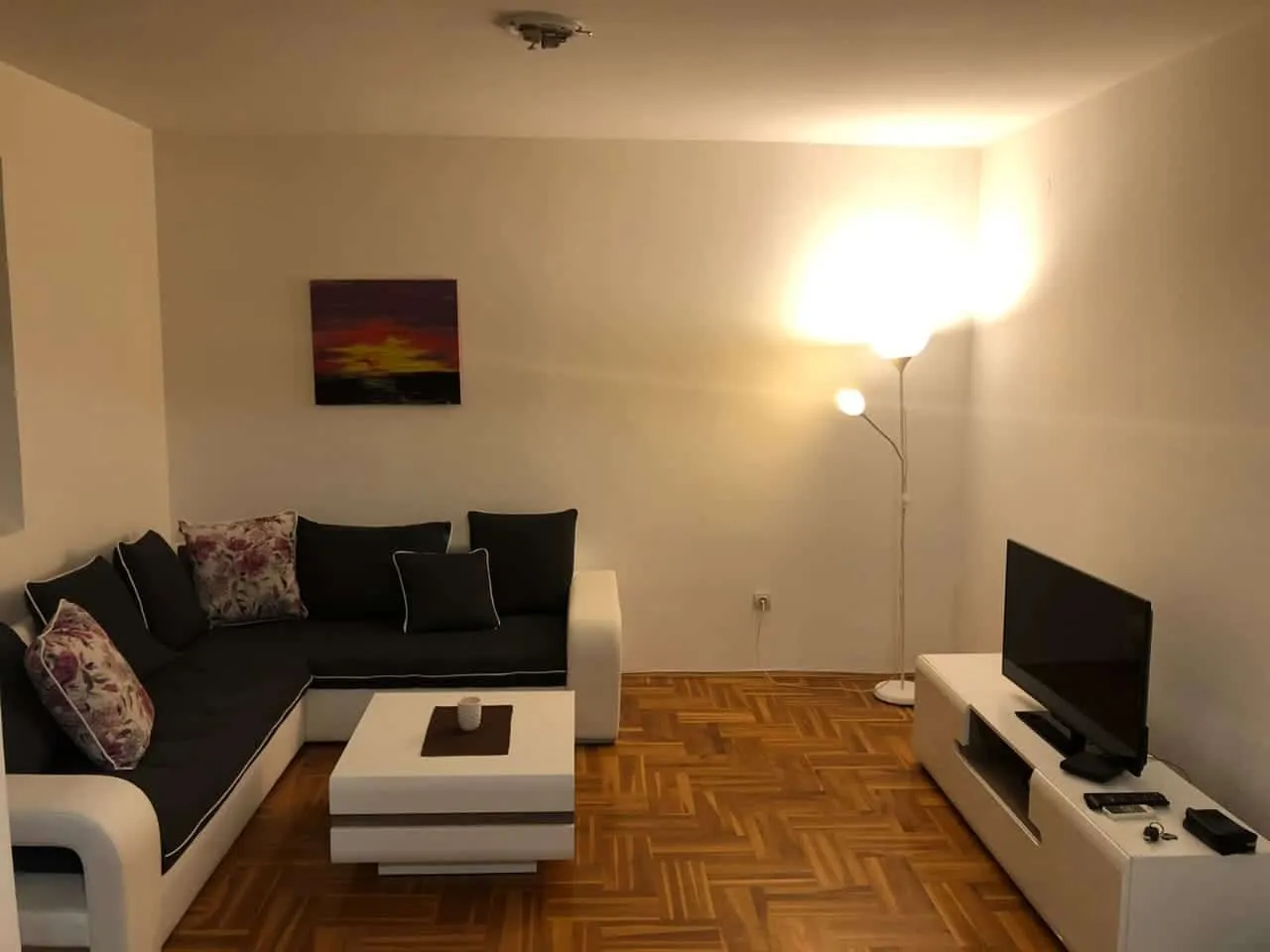Izdavanje, jednosoban stan, 52m², 1 maj, Podgorica
