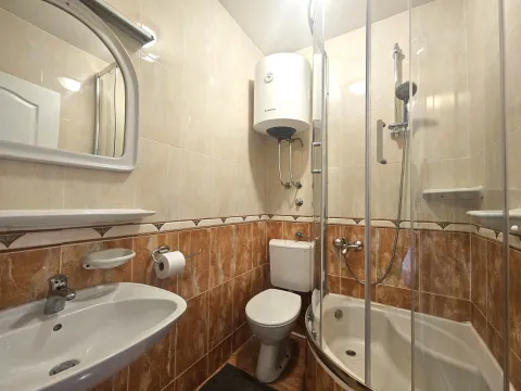 Prodaja, dvosoban stan, 77m², Orahovac, Kotor - image 12