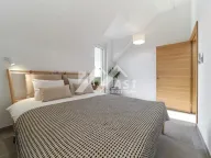 Izdavanje, kuća, 200m², Petrovaradin, Novi Sad - image 9