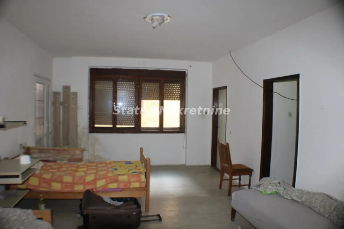 Prodaja, kuća, 226m², Bačka Topola, Srbija