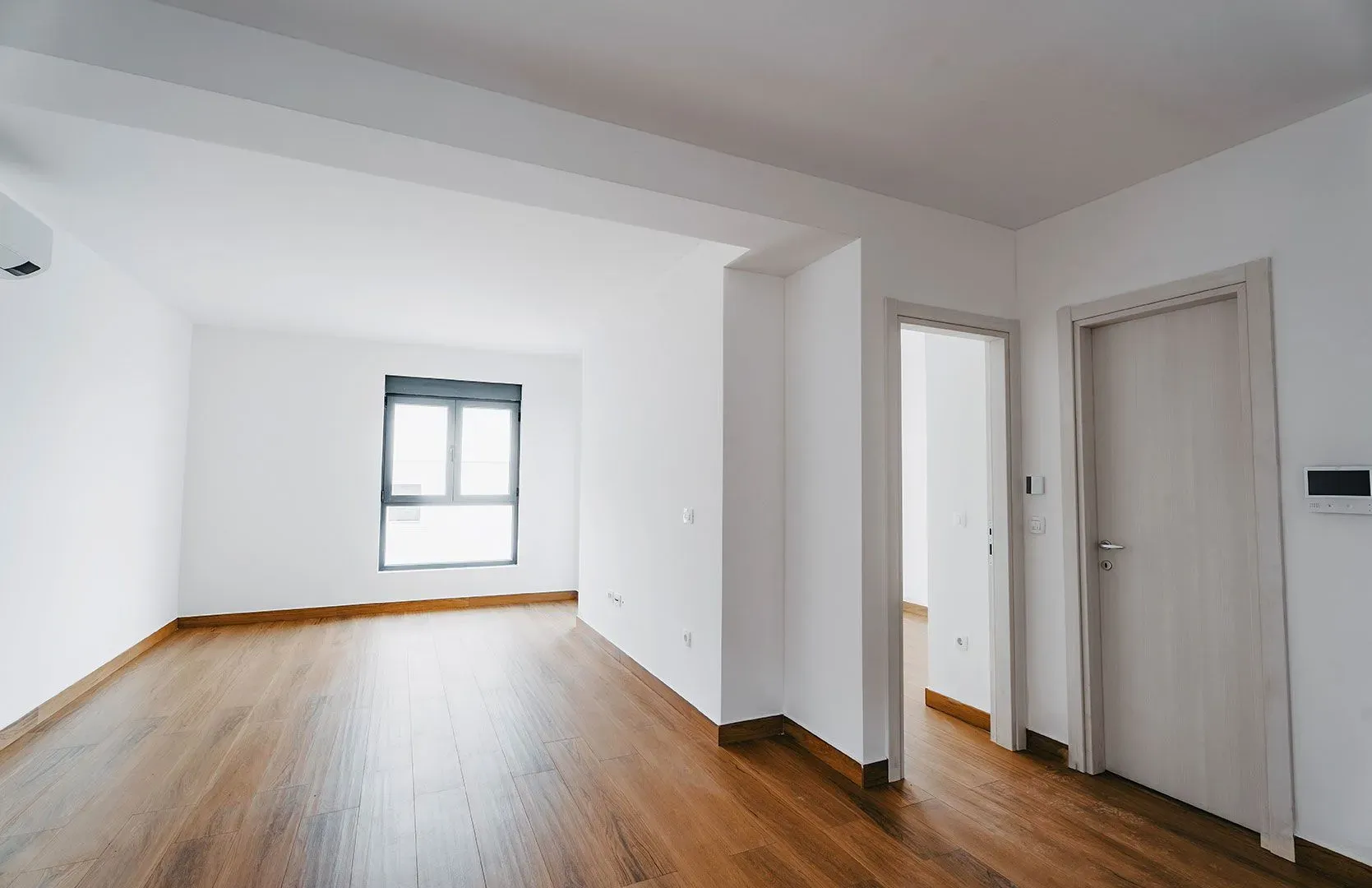 Izdavanje, ugostiteljski objekat, 1600m², Budva, Crna Gora