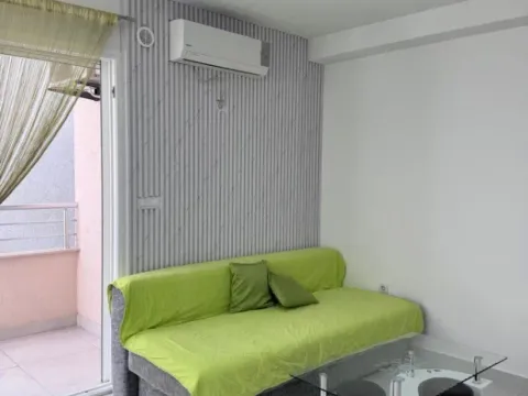 Izdavanje, jednosoban stan, 56m², Bečići, Budva - image 2