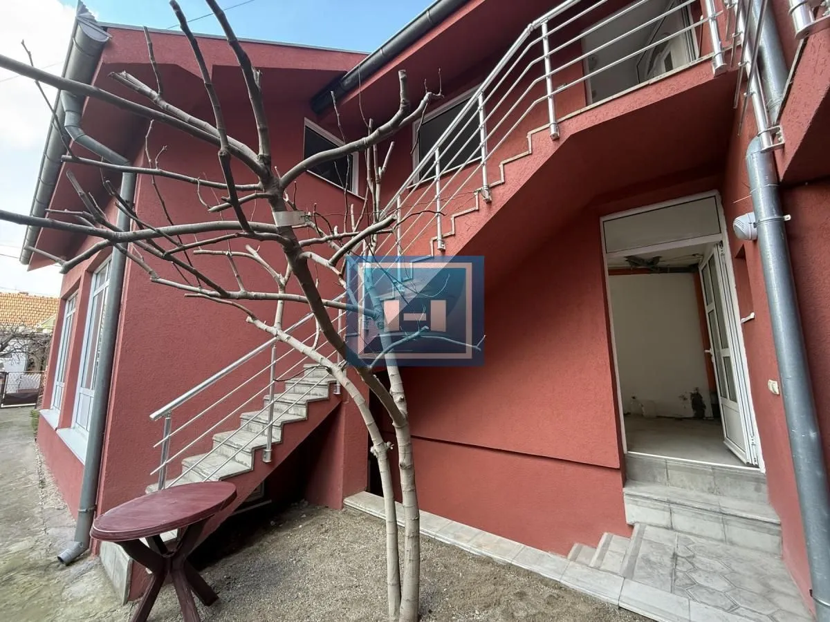 Sale, house, 350m², Centar, Jagodina