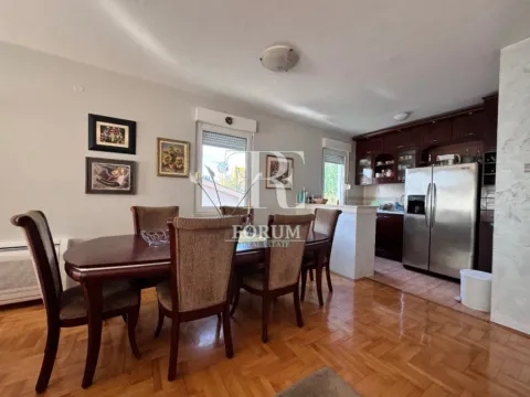 Izdavanje, trosoban stan, 115m², Gorica C, Podgorica - image 2