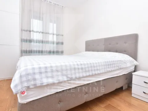 Izdavanje, jednosoban stan, 49m², Central Point, Podgorica - image 8