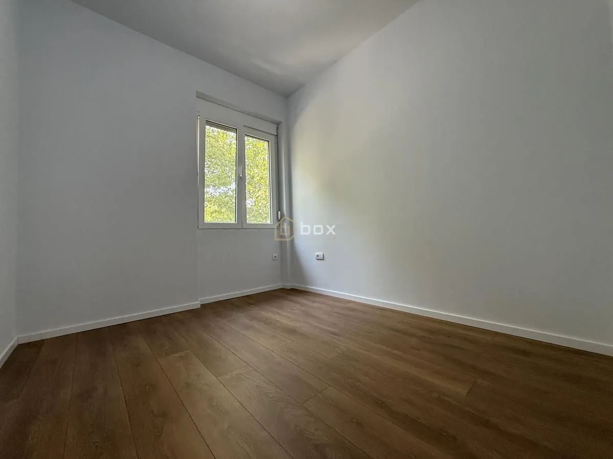 Prodaja, trosoban stan, 71m², Pantelej, Niš