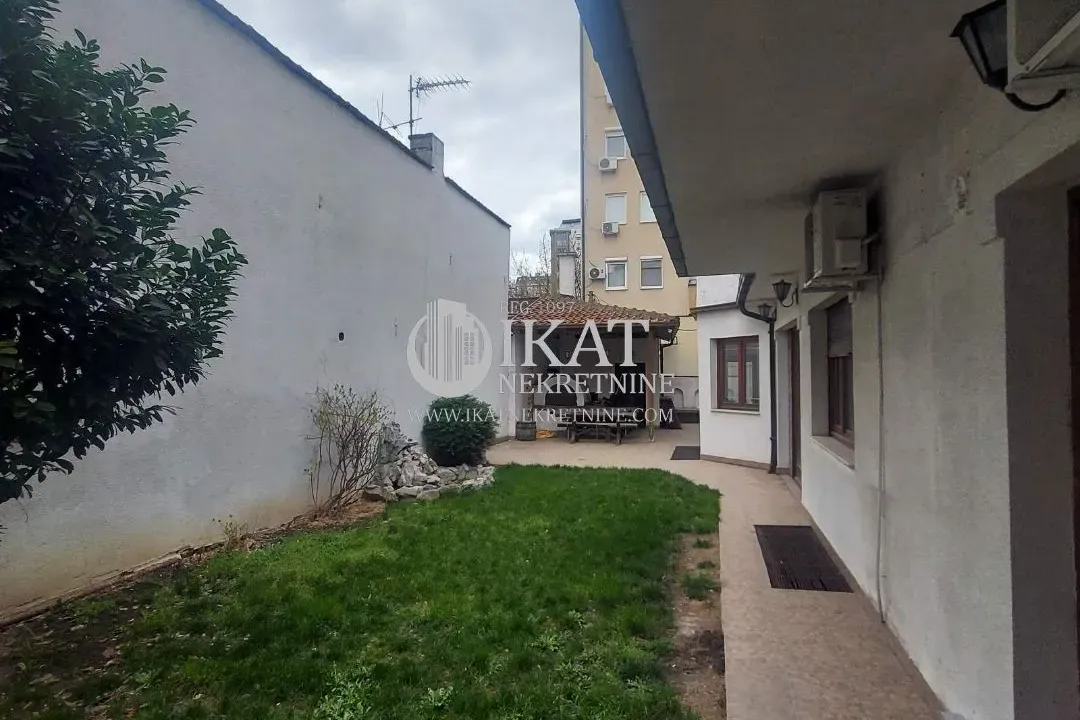 Prodaja, kuća, 596m², Gradska Bolnica, Zvezdara Sve Podlokacije