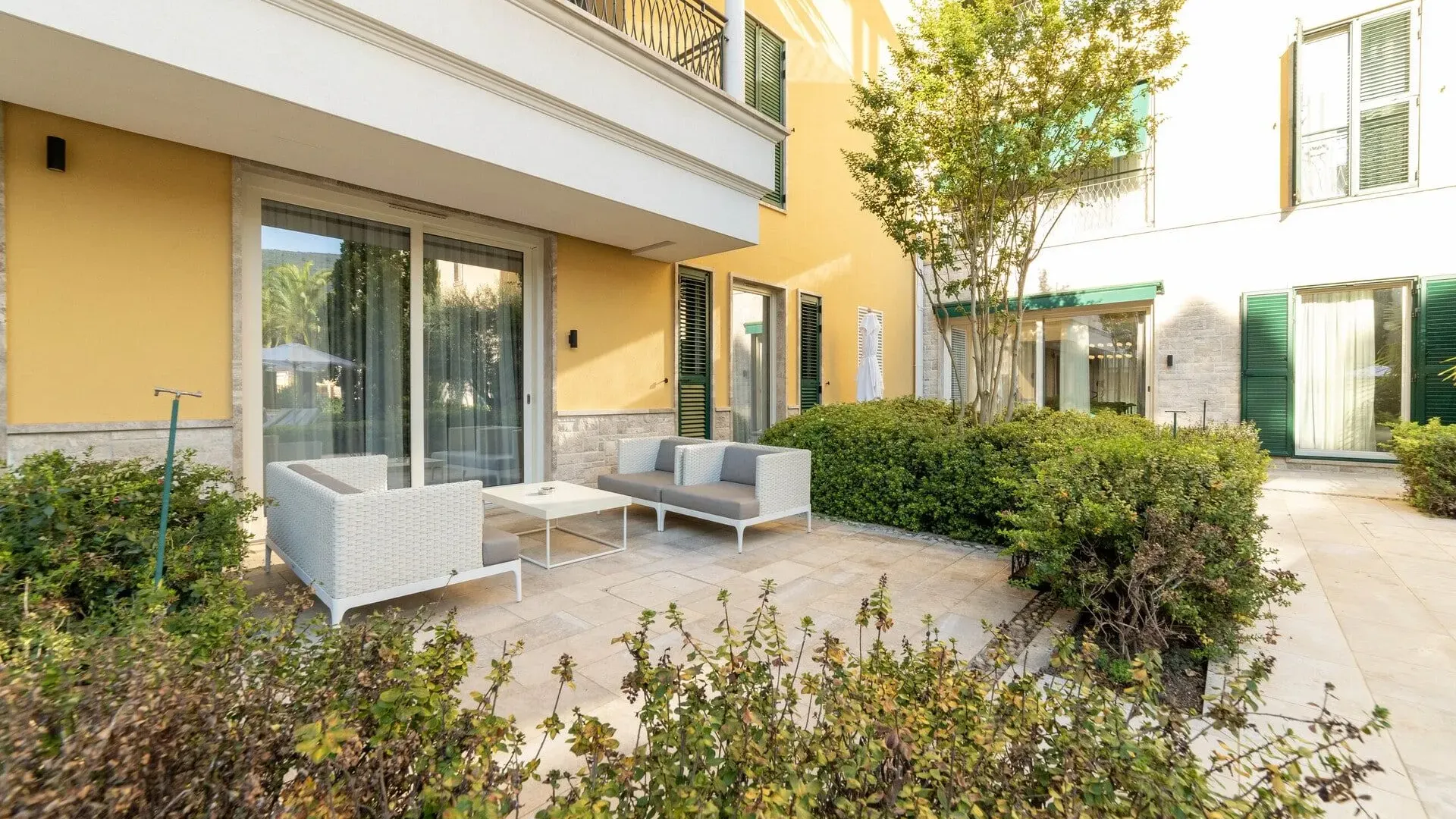 Prodaja, jednosoban stan, 90m², Portonovi, Herceg Novi