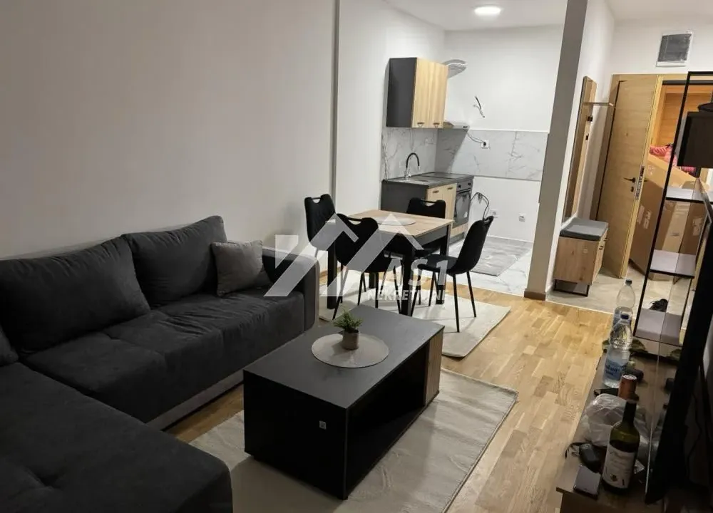Izdavanje, dvosoban stan, 43m², Avijatičarsko naselje, Novi Sad Sve Podlokacije