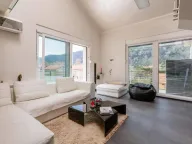 Rent, two bedroom apartment, 120m², Kotor, Crna Gora - image 3