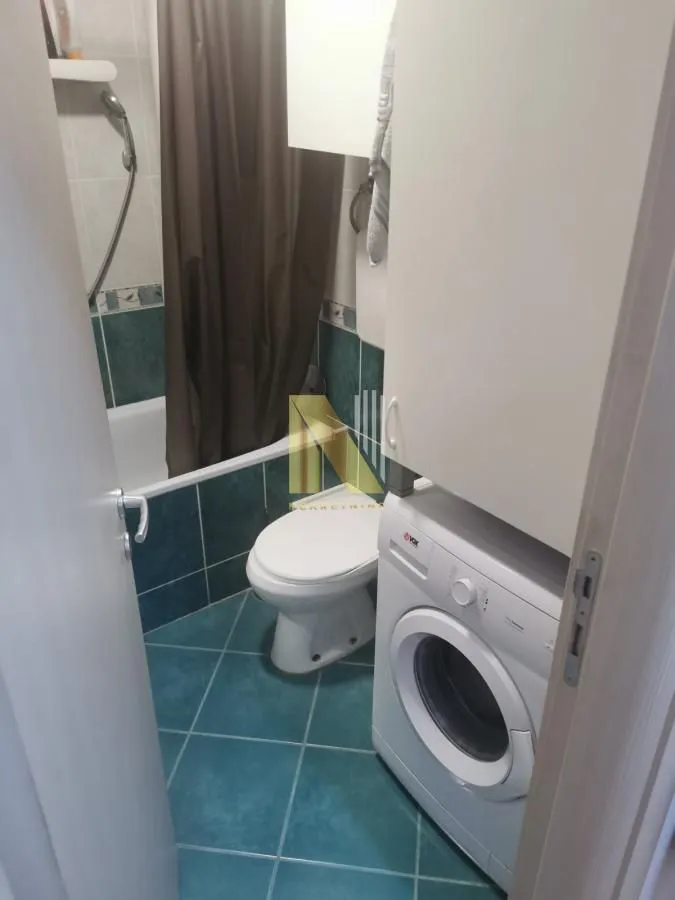 Izdavanje, jednosoban stan, 41m², Grbavica, Novi Sad Sve Podlokacije