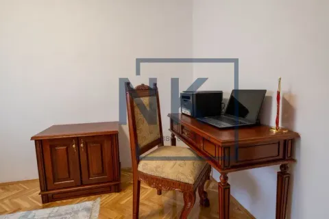 Prodaja, trosoban stan, 128m², Stari Aerodrom, Podgorica - image 17