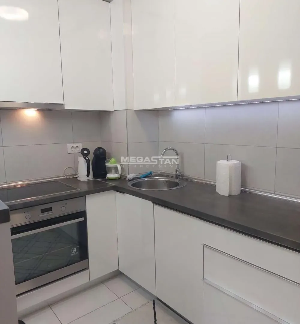 Rent, two bedroom apartment, 60m², Novi Beograd Sve Podlokacije, Beograd