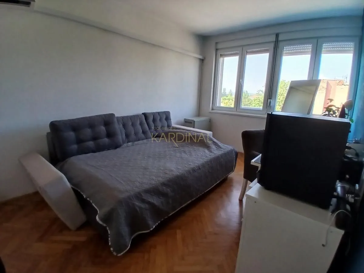 Prodaja, dvosoban stan, 66m², Centar, Jagodina