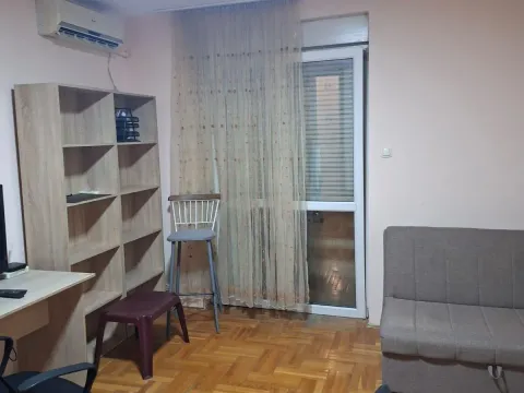 Rent, one bedroom apartment, 26m², Stari Aerodrom, Podgorica - image 1
