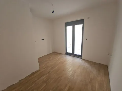 Sale, two bedroom apartment, 52m², Podgorica, Crna Gora - image 27