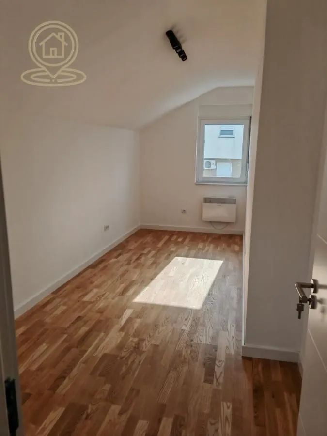 Prodaja, jednosoban stan, 36m², Grbavica, Novi Sad Sve Podlokacije