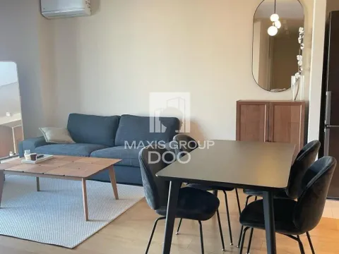 Izdavanje, trosoban stan, 90m², Savski Venac, Beograd - image 18