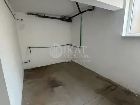 Rent, office space, 1212m², Pančevo, Srbija - image 14