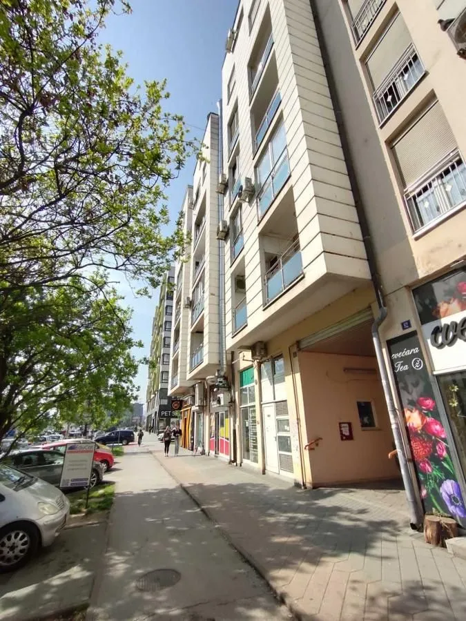 Izdavanje, garsonjera, 25m², Grbavica, Novi Sad Sve Podlokacije