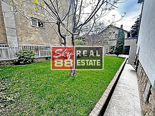 Prodaja, kuća, 233m², Banovo Brdo, Beograd