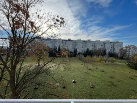 Izdavanje, trosoban stan, 75m², Novi Beograd Blok 30, Novi Beograd Sve Podlokacije - image 4