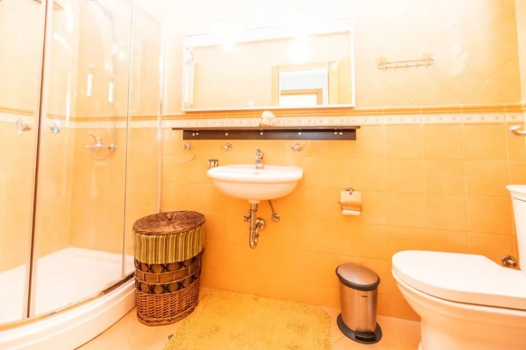 Prodaja, dvosoban stan, 78m², Kamenari, Herceg Novi