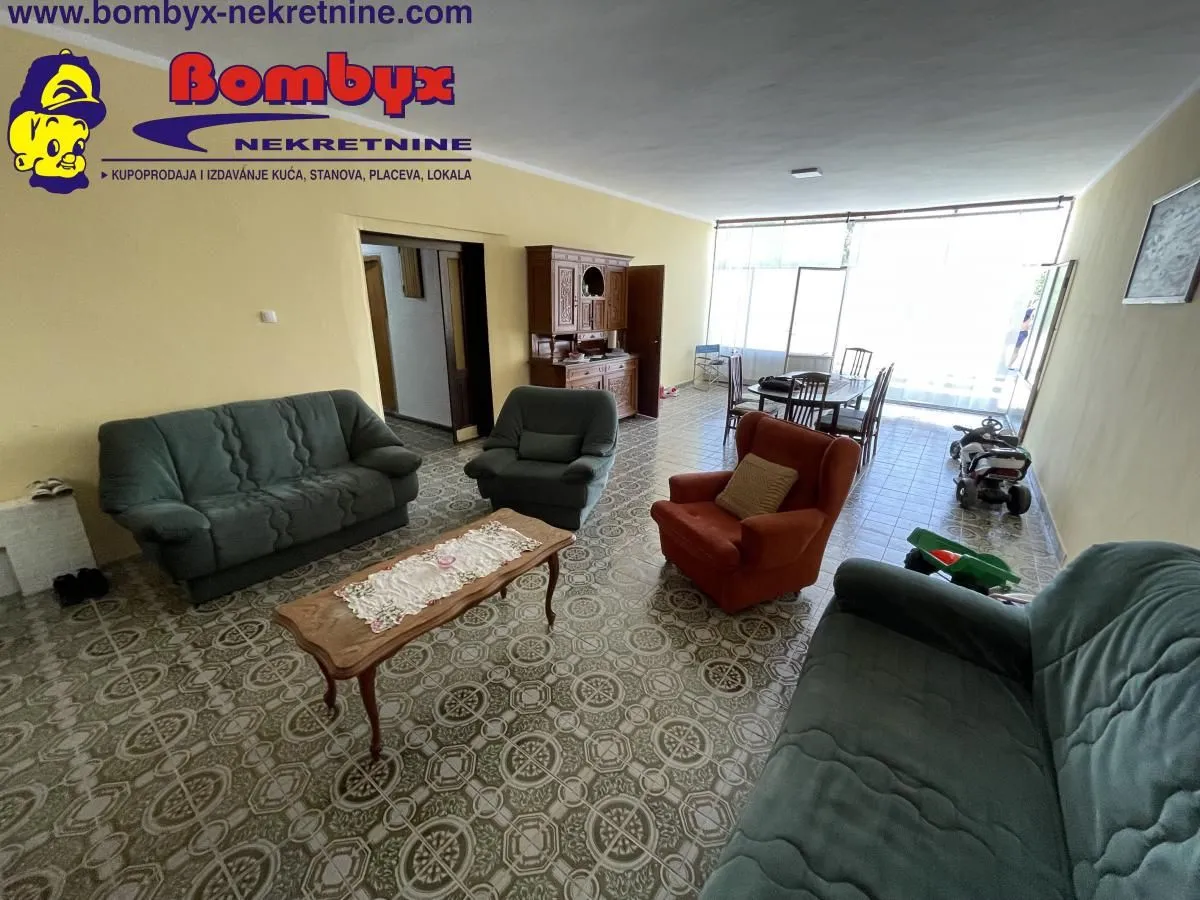 Sale, house, 500m², Beočin, Srbija