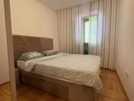 Izdavanje, trosoban stan, 100m², Kalimanj, Tivat - image 7