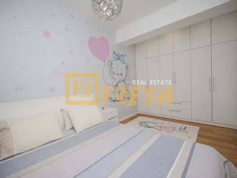 Izdavanje, trosoban stan, 102m², Centar, Podgorica - image 19