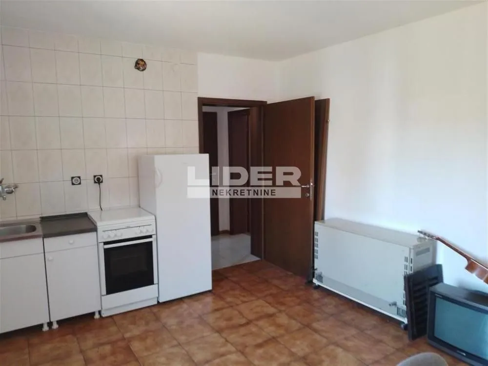 Sale, three bedroom apartment, 58m², Zvezdara Sve Podlokacije, Beograd