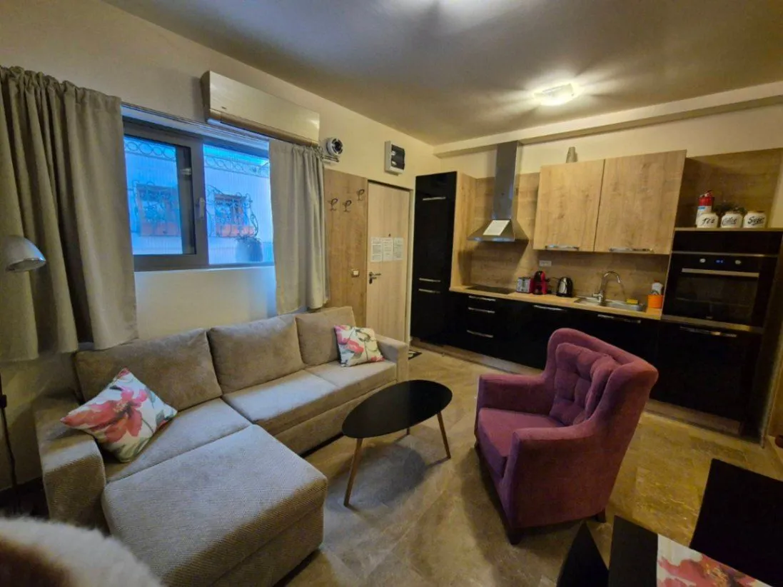 Sale, three bedroom apartment, 85m², Dobrota, Kotor