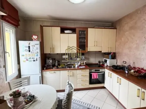 Prodaja, trosoban stan, 109m², Momišići, Podgorica - image 4