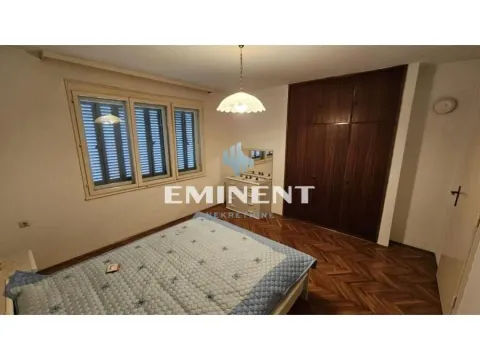 Prodaja, kuća, 315m², Kaludjerica, Grocka - image 10