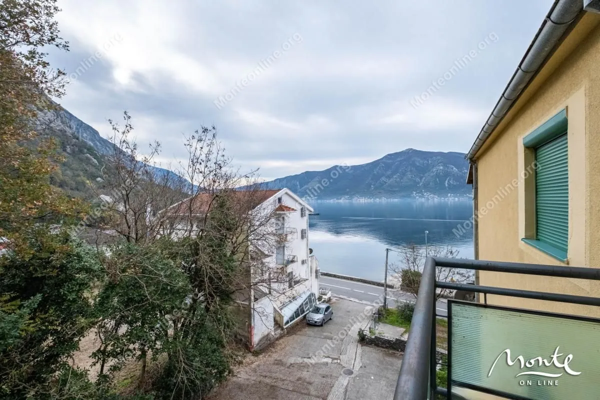 Prodaja, dvosoban stan, 44m², Ljuta, Kotor