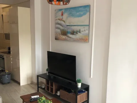 Izdavanje, jednosoban stan, 55m², Centar, Budva - image 3