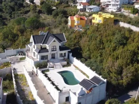 Prodaja, kuća, 450m², Centar, Budva - image 8
