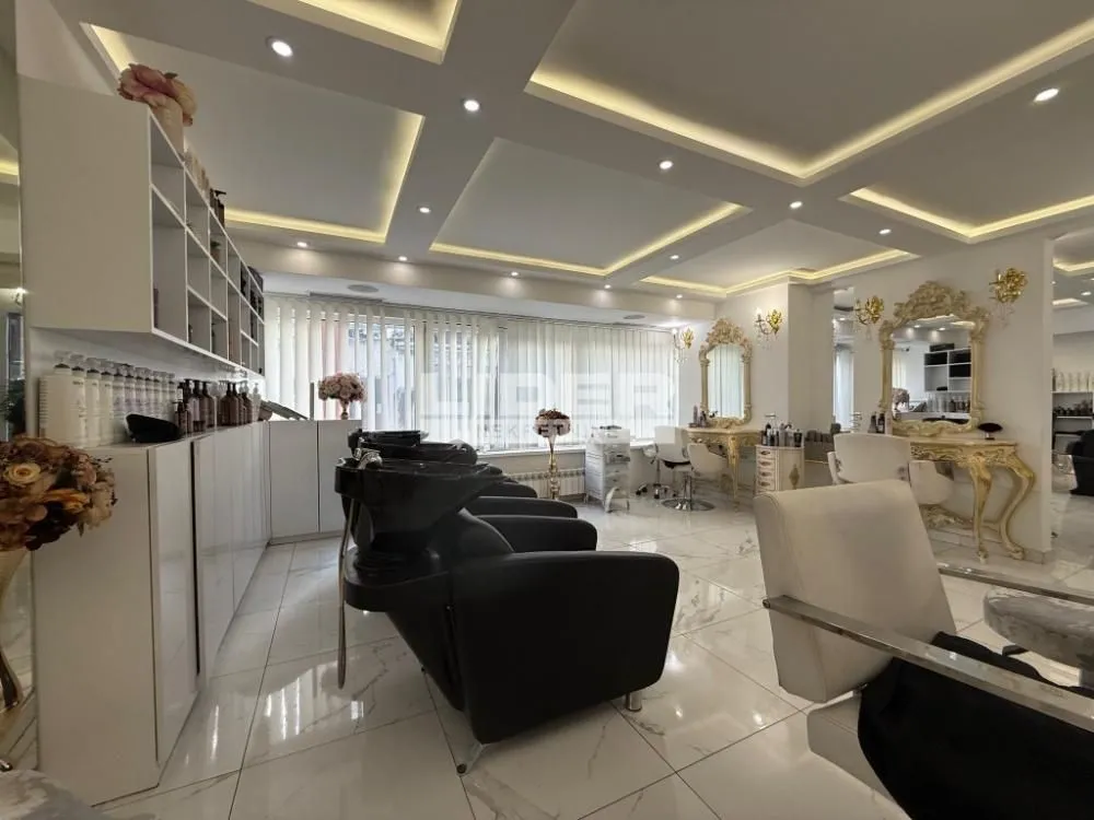 Rent, office space, 320m², Savski Venac, Beograd