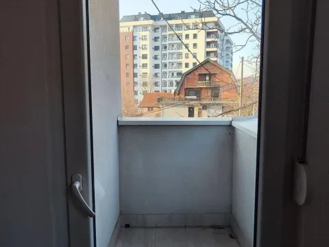 Izdavanje, jednosoban stan, 43m², Mali Mokri Lug, Zvezdara Sve Podlokacije - image 4