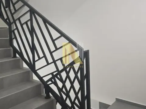 Prodaja, trosoban stan, 70m², Vidovdansko naselje, Novi Sad Sve Podlokacije - image 17