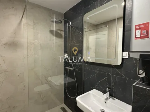 Izdavanje, jednosoban stan, 51m², Tološi, Podgorica - image 11