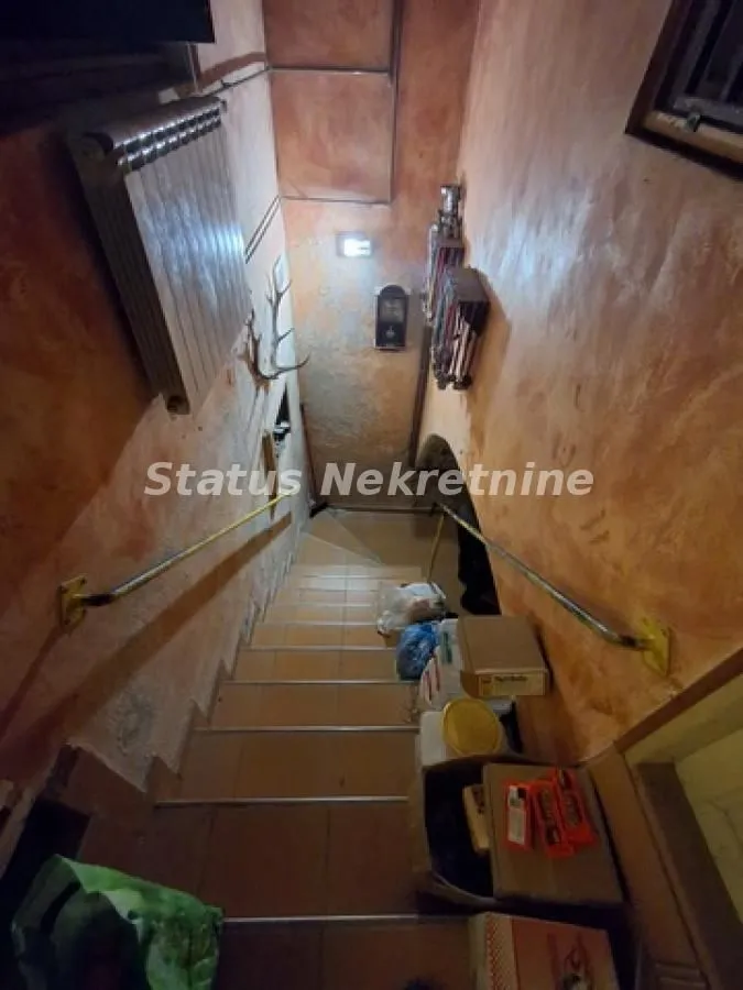 Prodaja, kuća, 156m², Futog, Novi Sad Sve Podlokacije