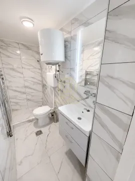 Prodaja, jednosoban stan, 33m², Centar, Novi Sad - image 12
